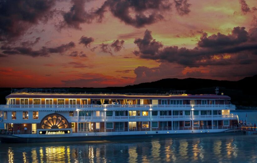 10 Day: Luxury Nile Cruise to Giza, Luxor, and Denderah